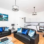 Διαμέρισμα Beaufort House From Your