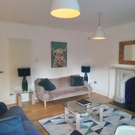 Апартаменты Beaufort House From Your Бристоль