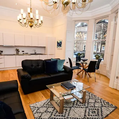 Apartman Beaufort House From Your *