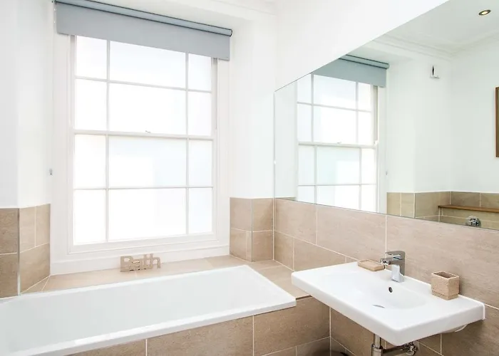 דירה Beaufort House From Your בריסטול