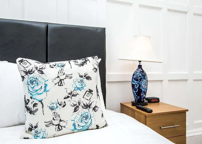 Beaufort House From Your * Bristol