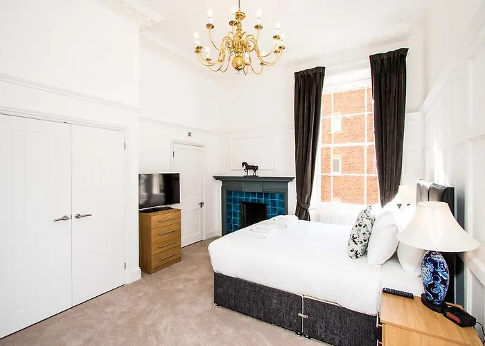 Beaufort House From Your Apartment *