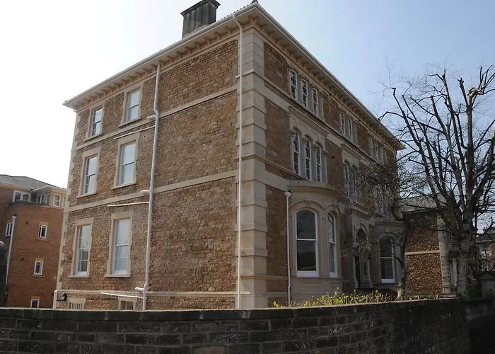 Beaufort House From Your בריסטול