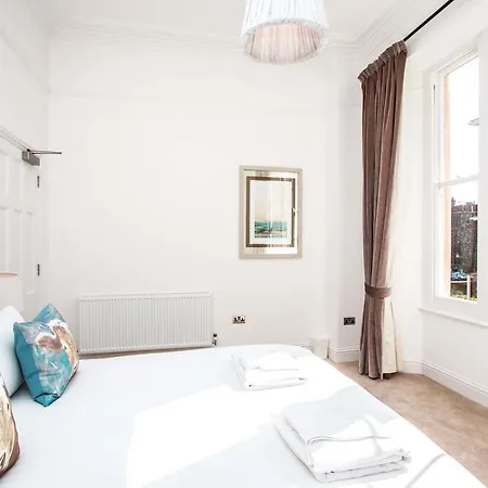 Apartmán Beaufort House From Your