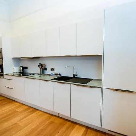 Beaufort House From Your * Bristol